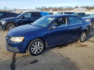 Volkswagen Jetta SE 1.8L 4 2014