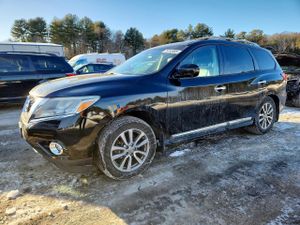 Nissan Pathfinder S 3.5L 6 2015