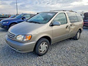 Toyota Sienna LE 3.0L 6 2002
