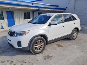 Kia Sorento LX 2.4L 4 2015