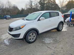 Kia Sportage LX 2.4L 4 2011