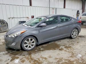 Hyundai Elantra GLS 1.8L 4 2013
