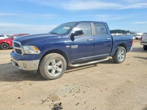 RAM 1500 SLT 5.7L 8 2015