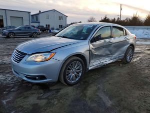 Chrysler 200 LIMITED 2.4L 4 2011