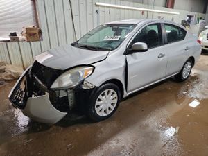 Nissan Versa S 1.6L 4 2013