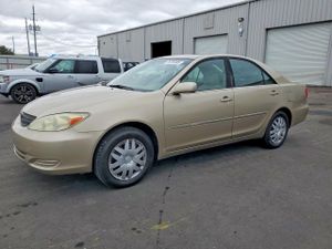 Toyota Camry LE 2.4L 4 2002