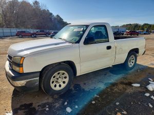 Chevrolet Silverado 1500 C1500 CLASSIC 4.3L 6 2007