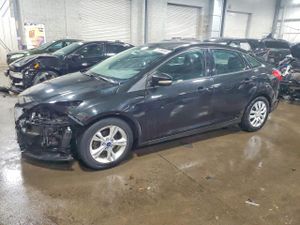 Ford Focus SE 2.0L 4 2014