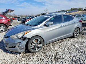 Hyundai Elantra SE 1.8L 4 2015