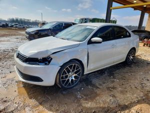 Volkswagen Jetta SE 1.8L 4 2014