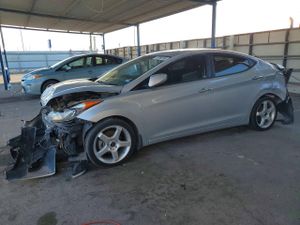 Hyundai Elantra GLS 1.8L 4 2013