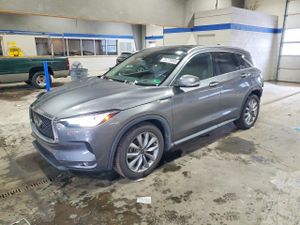 Infiniti QX50 LUXE 2.0L 4 2021
