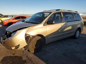 Toyota Sienna CE 3.3L 6 2005