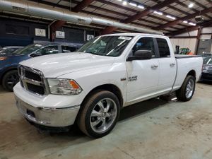 RAM 1500 SLT 5.7L 8 2013