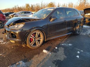 Porsche Cayenne GTS 4.8L 8 2014