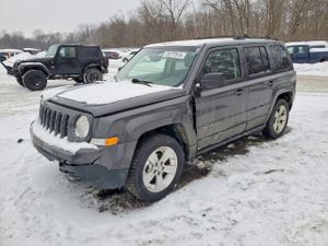 Jeep Patriot LATITUDE 2.4L 4 2014