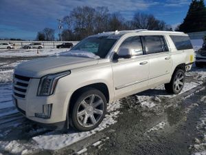 Cadillac Escalade ESV LUXURY 6.2L 8 2015