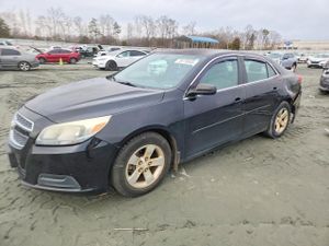 Chevrolet Malibu LS 2.5L 4 2013