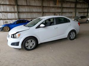 Chevrolet Aveo (Sonic) LT 1.8L 4 2014