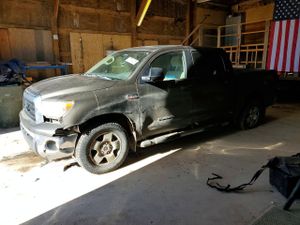 Toyota Tundra CREWMAX 5.7L 8 2008