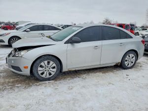 Chevrolet Cruze LS 1.8L 4 2013