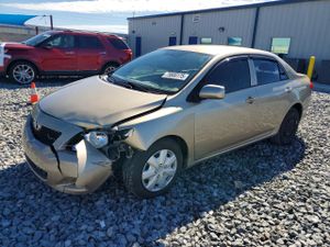 Toyota Corolla BASE 1.8L 4 2010