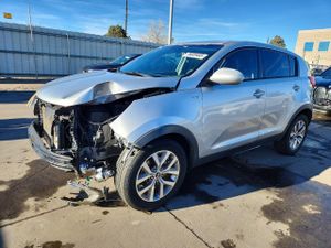 Kia Sportage LX 2.4L 4 2015