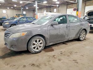 Toyota Camry BASE 2.5L 4 2011