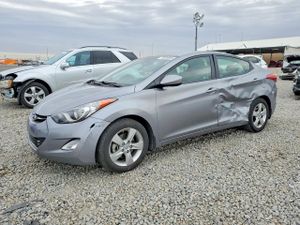 Hyundai Elantra GLS 1.8L 4 2013