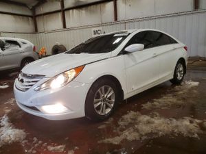 Hyundai Sonata GLS 2.4L 4 2013