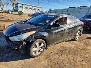 Hyundai Elantra GLS 1.8L 4 2013