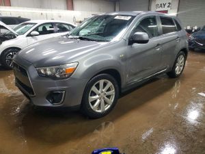 Mitsubishi Outlander SE 2.0L 4 2014