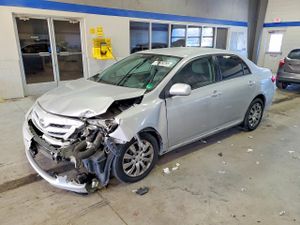Toyota Corolla BASE 1.8L 4 2012