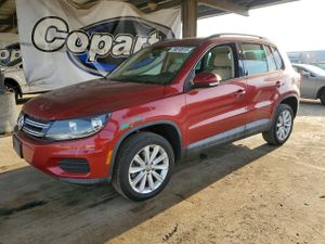 Volkswagen Tiguan S 2.0L 4 2015