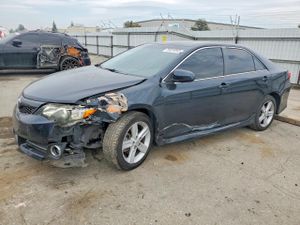 Toyota Camry L 2.5L 4 2013