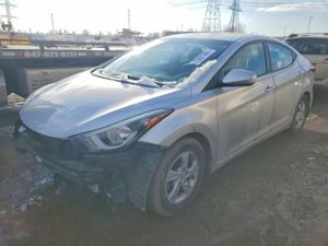 Hyundai Elantra SE 1.8L 4 2015