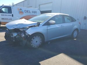 Ford Focus SE 2.0L 4 2014