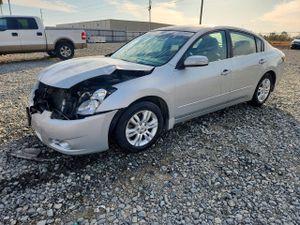 Nissan Altima BASE 2.5L 4 2012
