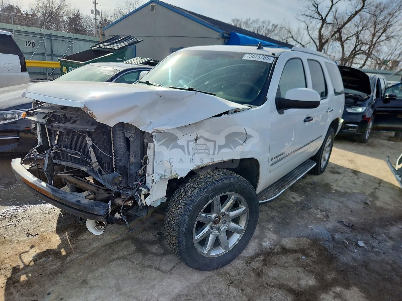 GMC Yukon DENALI 6.2L 8 2009