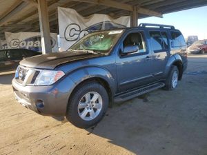 Nissan Pathfinder S 4.0L 6 2012