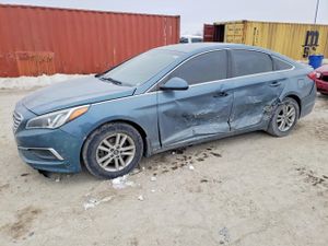Hyundai Sonata SE 2.4L 4 2015