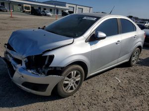 Chevrolet Aveo (Sonic) LT 1.8L 4 2014