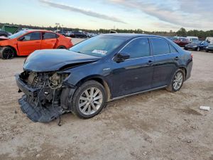 Toyota Camry HYBRID 2.5L 4 2012