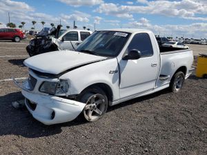 Ford F-150 SVT LIGHTNING 5.4L 8 1999