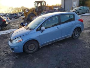 Nissan Versa S 1.8L 4 2010