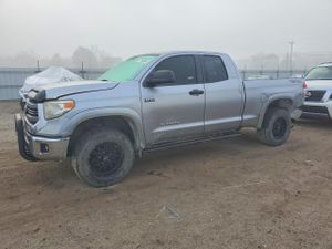 Toyota Tundra DOUBLE CAB SR 5.7L 8 2014