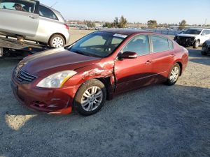 Nissan Altima BASE 2.5L 4 2010
