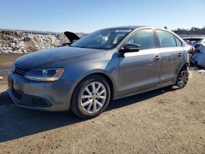 Volkswagen Jetta SE 2.5L 5 2013