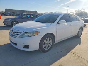 Toyota Camry BASE 2.5L 4 2011
