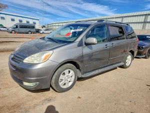Toyota Sienna 3.3L 6 2004
